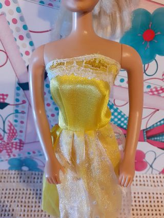 MUÑECA BARBIE 