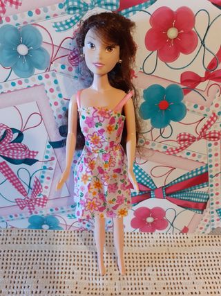 MUÑECA BARBIE 
