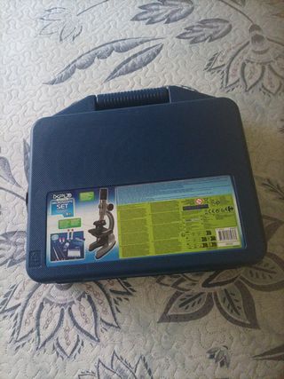 Microscopio sin estrenar