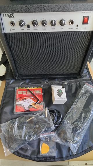 Guitarra réplica stratocaster