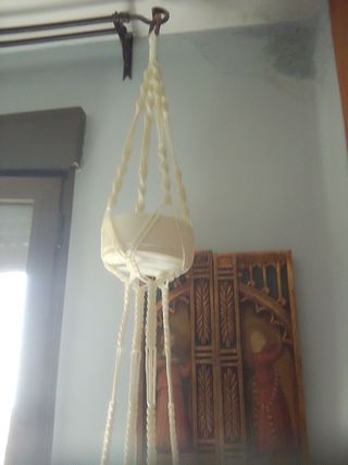 Jardín colgante, con macetas de regalo