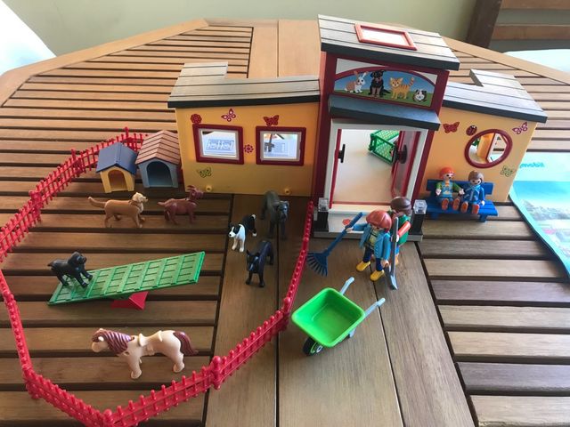 Refugio de animales playmobil