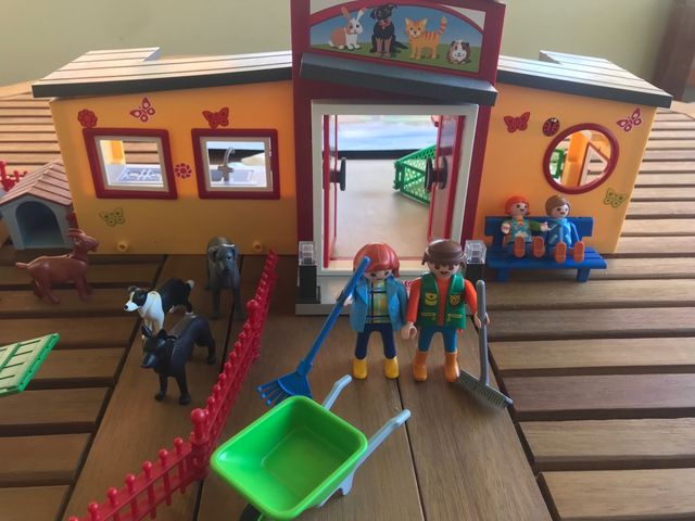 Refugio de animales playmobil