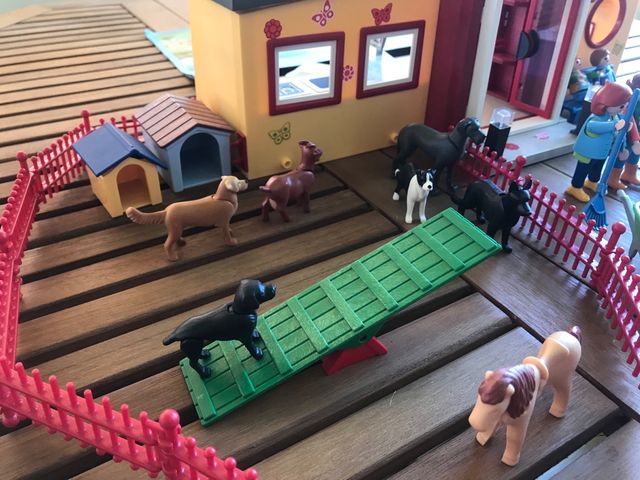 Refugio de animales playmobil