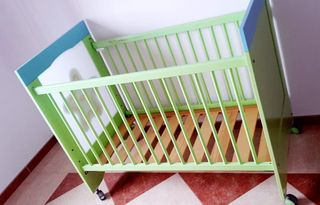 Cuna de madera