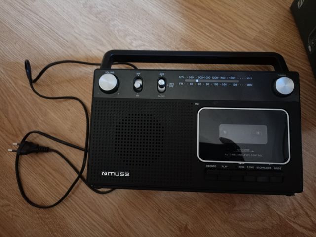 radio cassette Muse M 152 rc