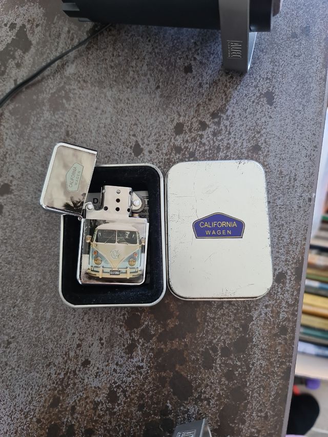 Nuovo accendino tipo Zippo