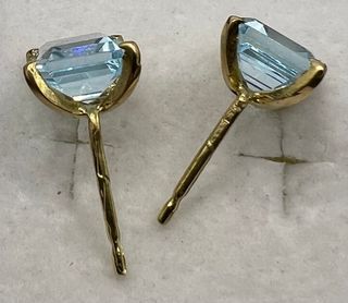 Pendientes de oro de 18 kt con topacios
