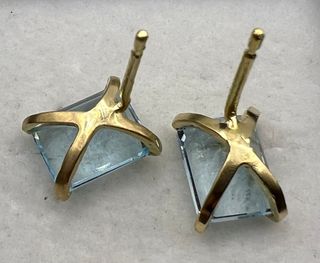 Pendientes de oro de 18 kt con topacios