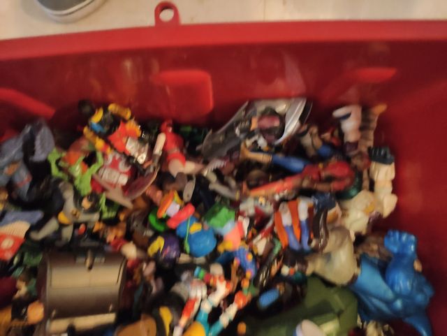 se vende baúl de juguetes