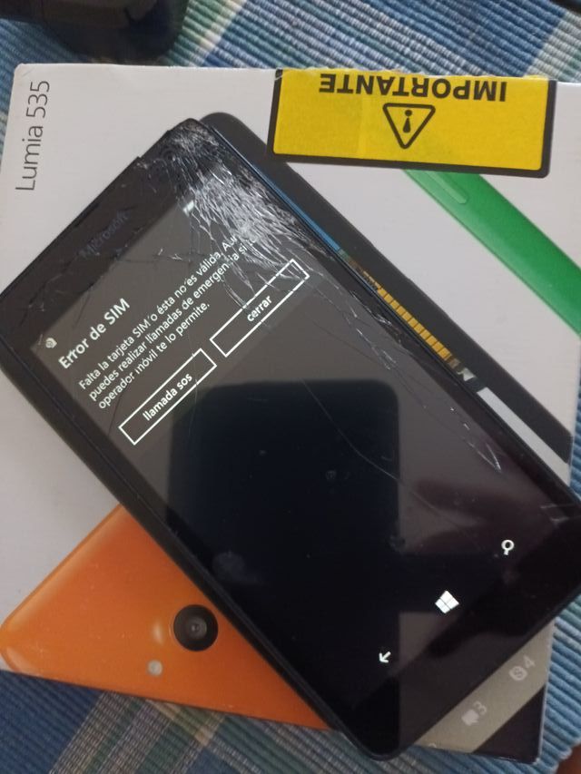 Lumia 535 Piezas o Reparar