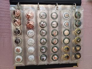 Colección de chapas de Cava