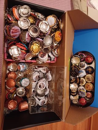 Colección de chapas de Cava