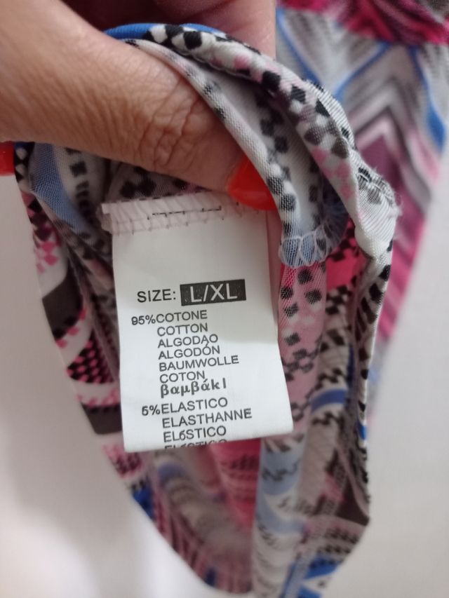 abito fantasia simmetrica 