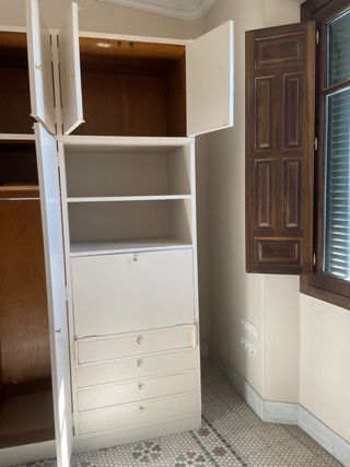 Armario con escritorio