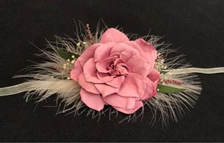 Pulsera de gardenia preservada.