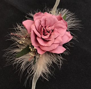 Pulsera de gardenia preservada.