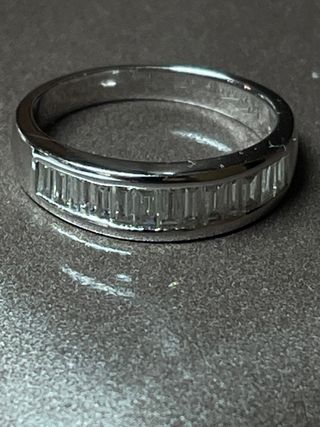 Anillo brillantes baguettes 084 ct H/vs1
