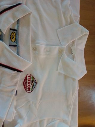 Lote 2 polos, 1 camiseta