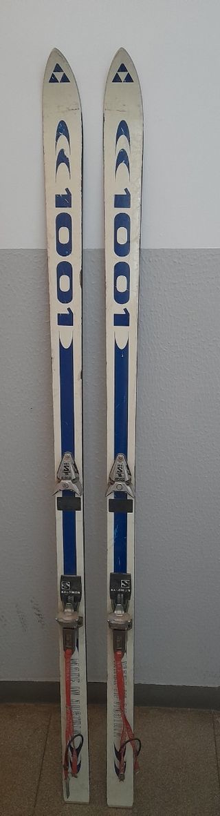Esquís Fischer con fijaciones Salomón, vintage.