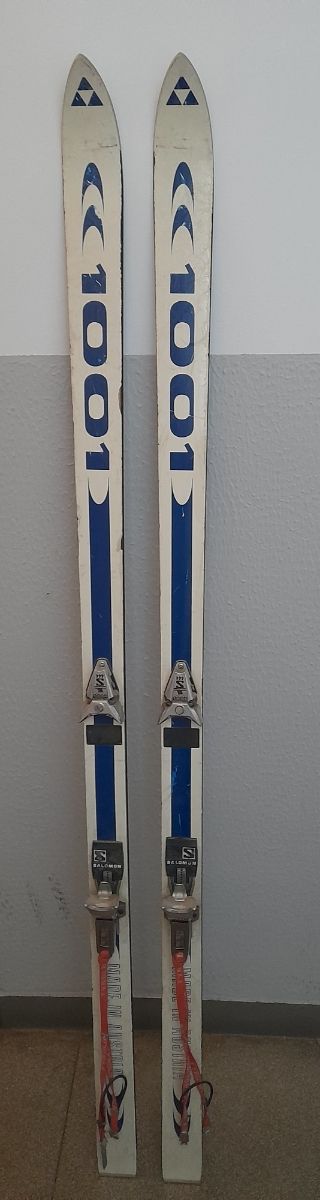 Esquís Fischer con fijaciones Salomón, vintage.