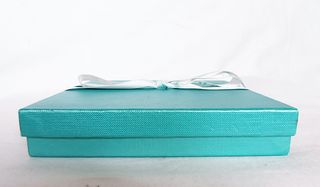 tous = caja grande verde años 2000