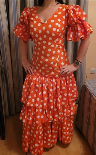 6 TRAJES DE FLAMENCA 
