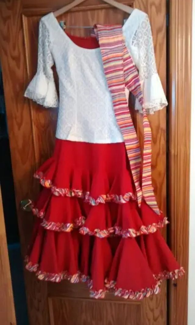 6 TRAJES DE FLAMENCA