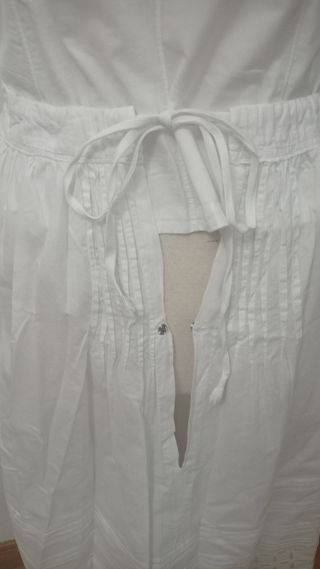 Camisola y enaguas antiguas. Lencería antigua