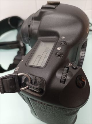 CANON EOS 1D MARK II SOLO CUERPO