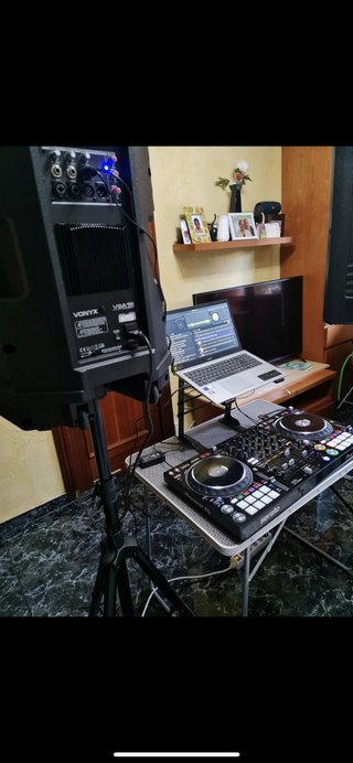 SE OFRECE DJ