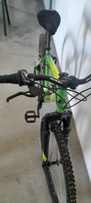 Bicicleta Verde B-Pro
