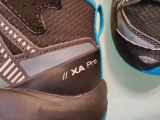 SALOMON XA Pro V8 Mid talla EU 30
