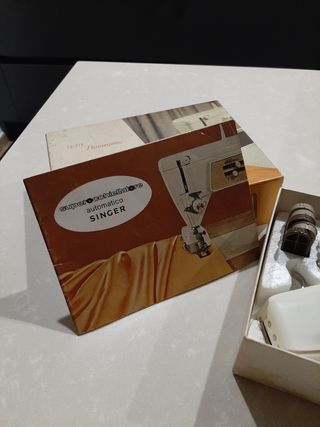 Automatic Buttonholer by SINGER vintage