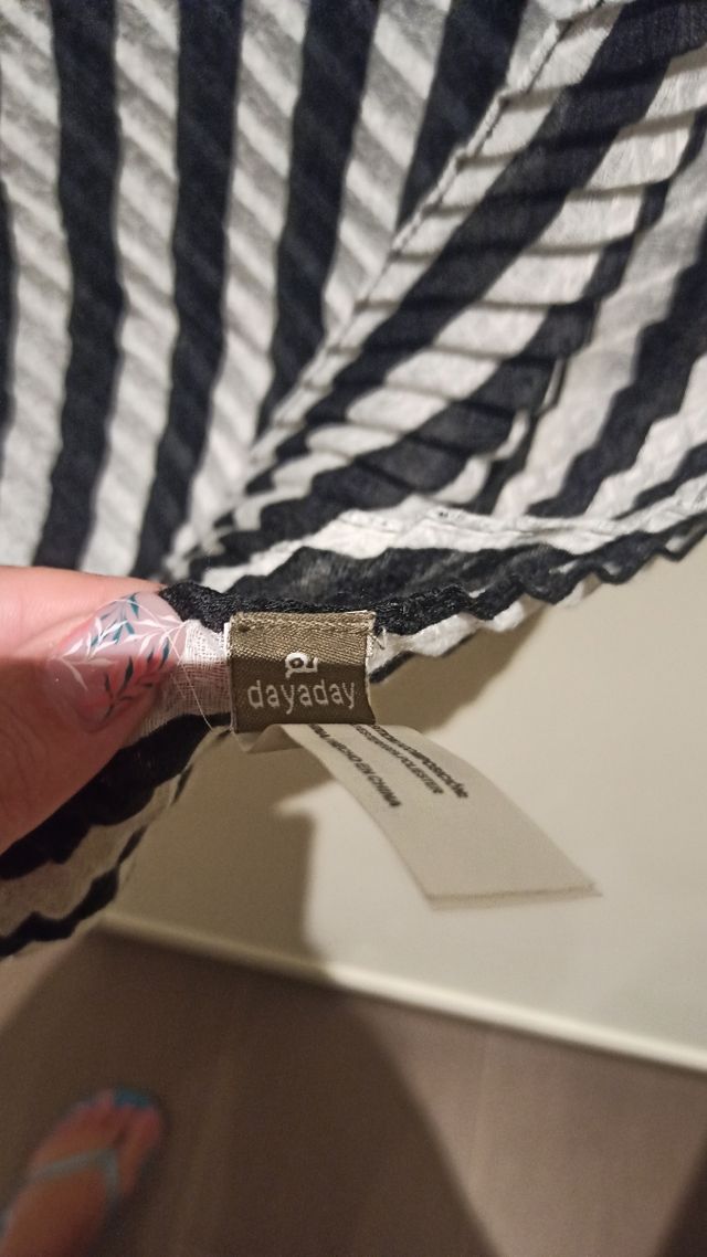 pañuelo rayas blancas y negras