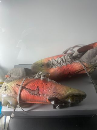 botas de futbol mercurial