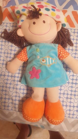 muñeca nicoleta