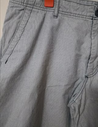 Pantalón bermudas t. 48
