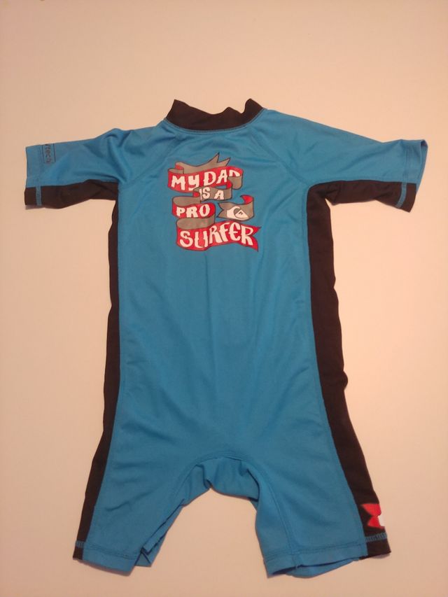 Traje de lycra para bebe