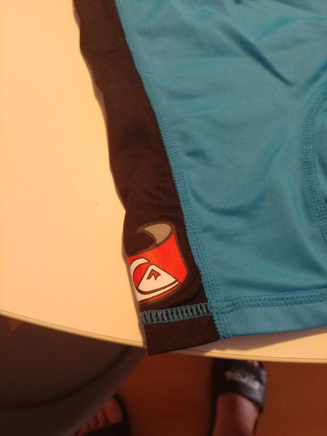 Traje de lycra para bebe