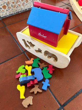 juguete madera Hamleys