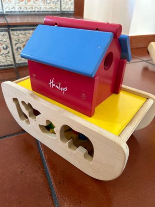 juguete madera Hamleys