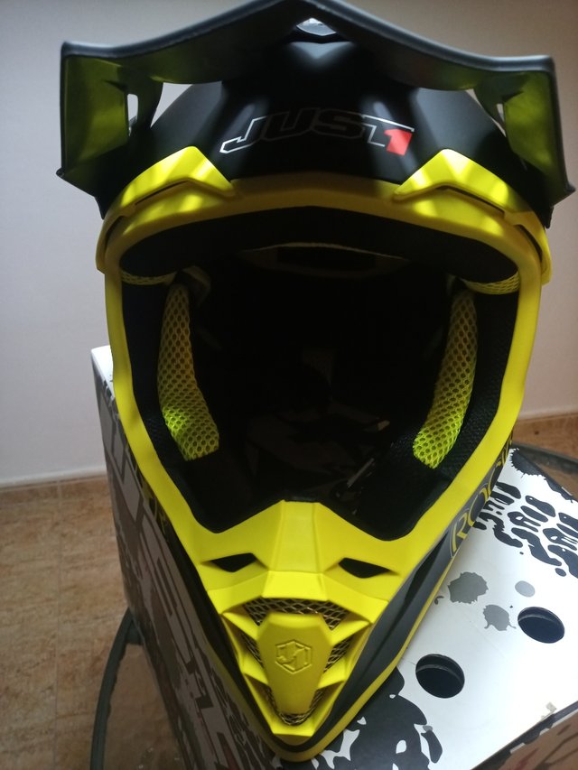 casco Just1 j38 Rockstar
