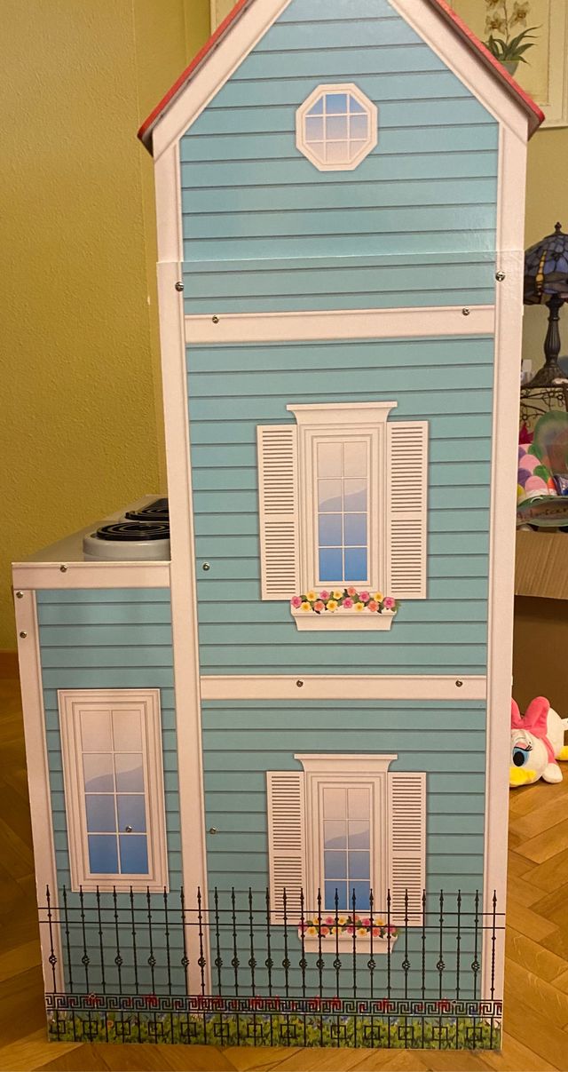 casa de muñecas y cocina