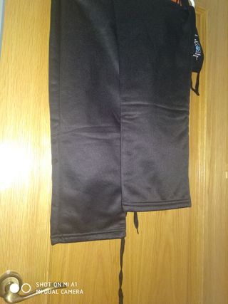Chándal unisex  a estrenar 