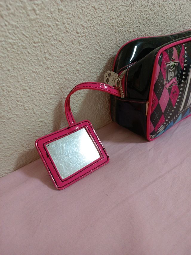 Neceser Monsters High