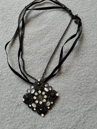 Bisutería pedrería