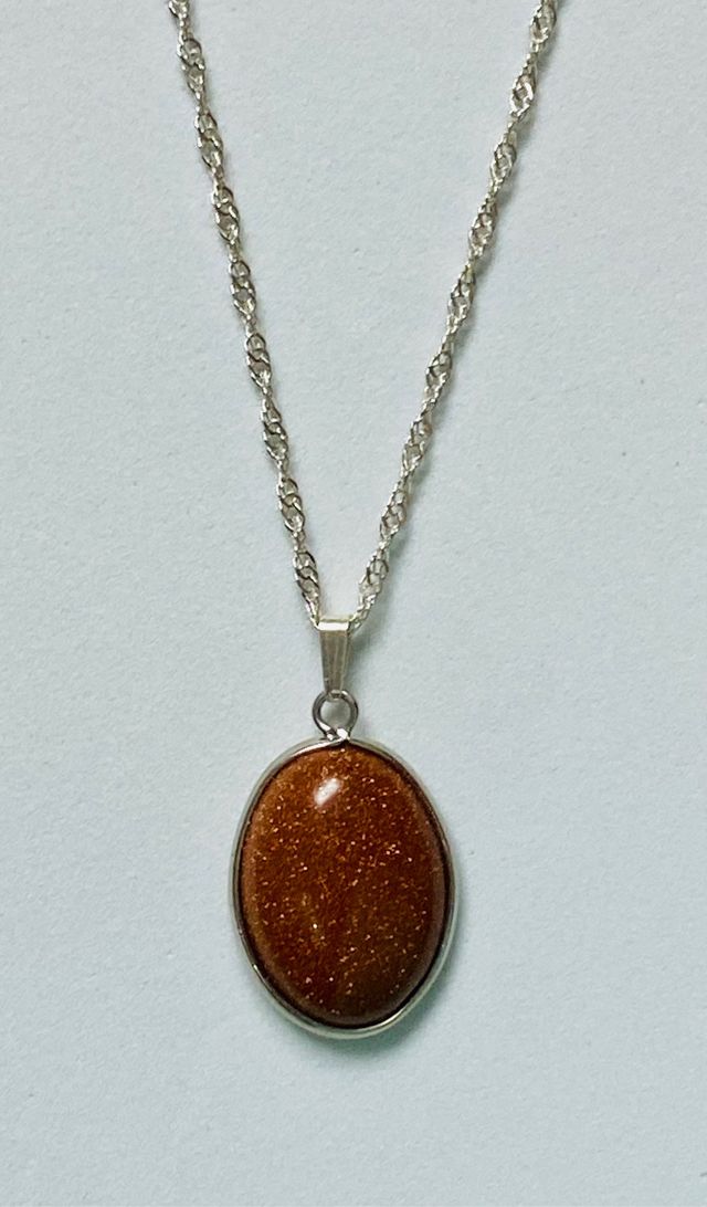 Colgante con aventurina oro y cadena plata ley 925