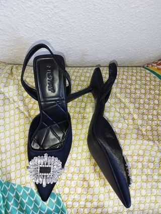 Zapatos de tacón broche