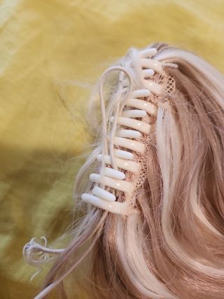 Extensiones rubias onduladas de pinza